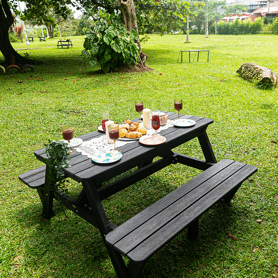 Mesa de picnic exterior